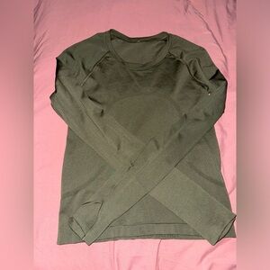 Lululemon Swiftly Tech Long sleeve waist Length
